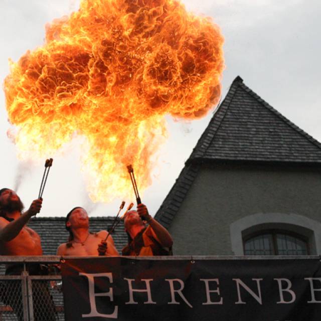 Fire eaters at Ehrenberg Ruin
