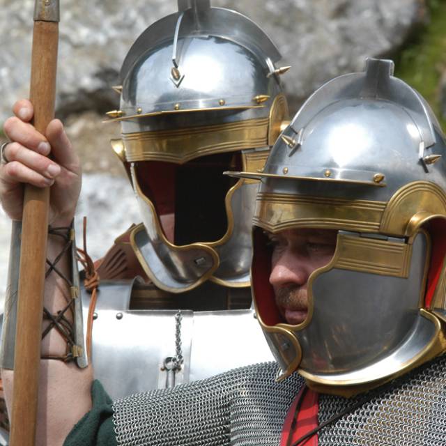 Men in Roman legionary equipment